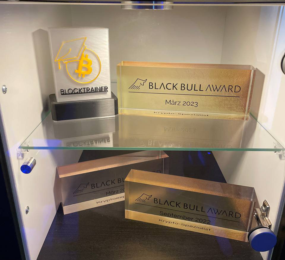 Hilfe! Der Blocktrainer ist wieder für den "Black Bull Award" nominiert